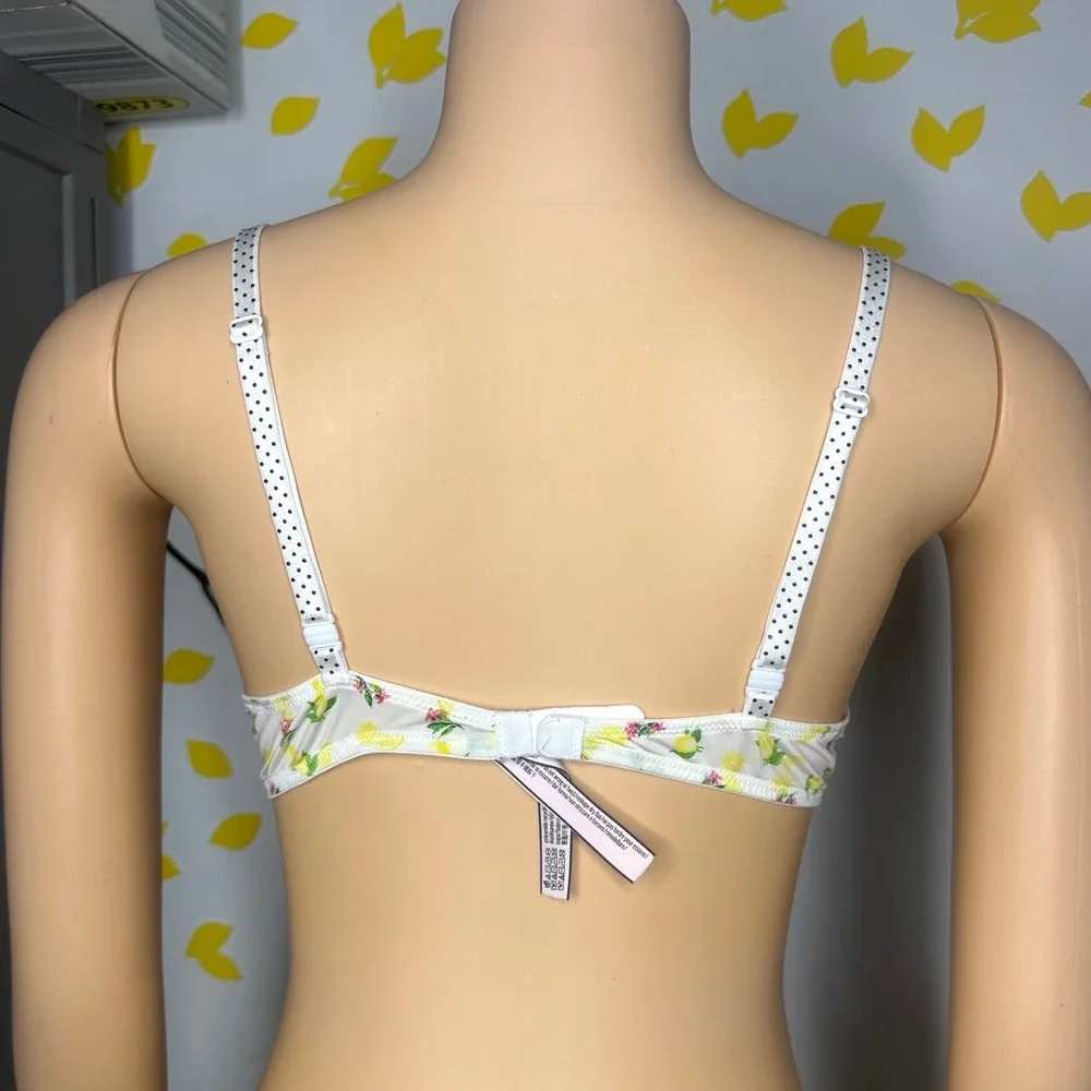 Pink Victoria's Secret Push‎ Up Bra Size 36B